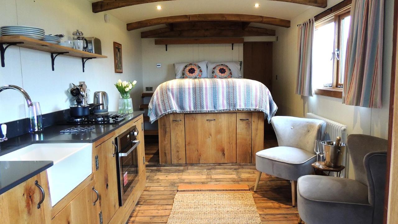 Betty Shepherd'S Hut ลิดนีย์ ภายนอก รูปภาพ